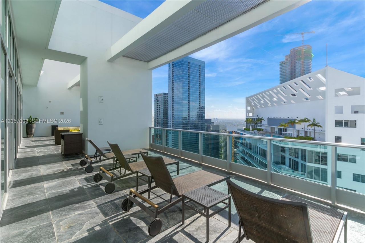 1331 Brickell Bay Dr, Unit BL-48, Miami, FL 33131 Photo