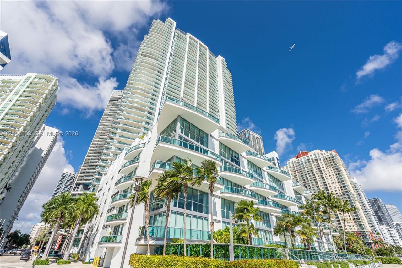 1331 Brickell Bay Dr, Unit BL-48, Miami, FL 33131 Photo
