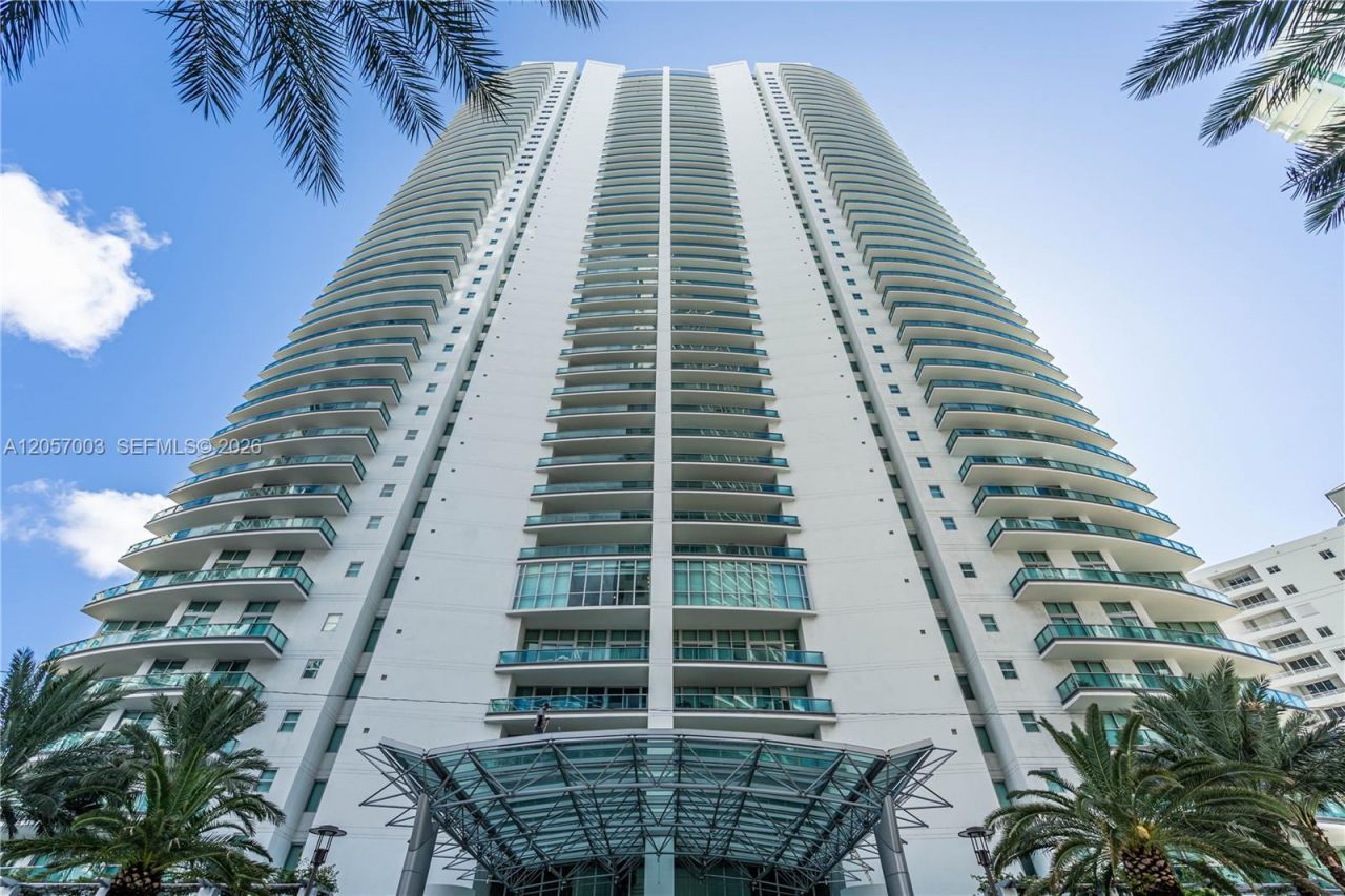 1331 Brickell Bay Dr, Unit BL-48, Miami, FL 33131 Photo