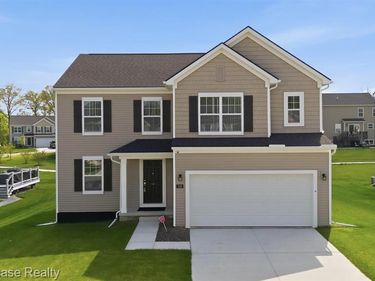 249 Saddleback Court, White Lake Twp, MI 48386