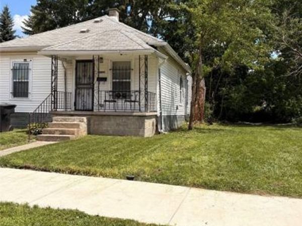 8880 Bryden Street, Detroit, MI 48204