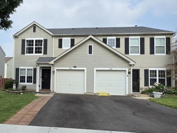 238 Williamsburg Court , Romeoville, IL 60446