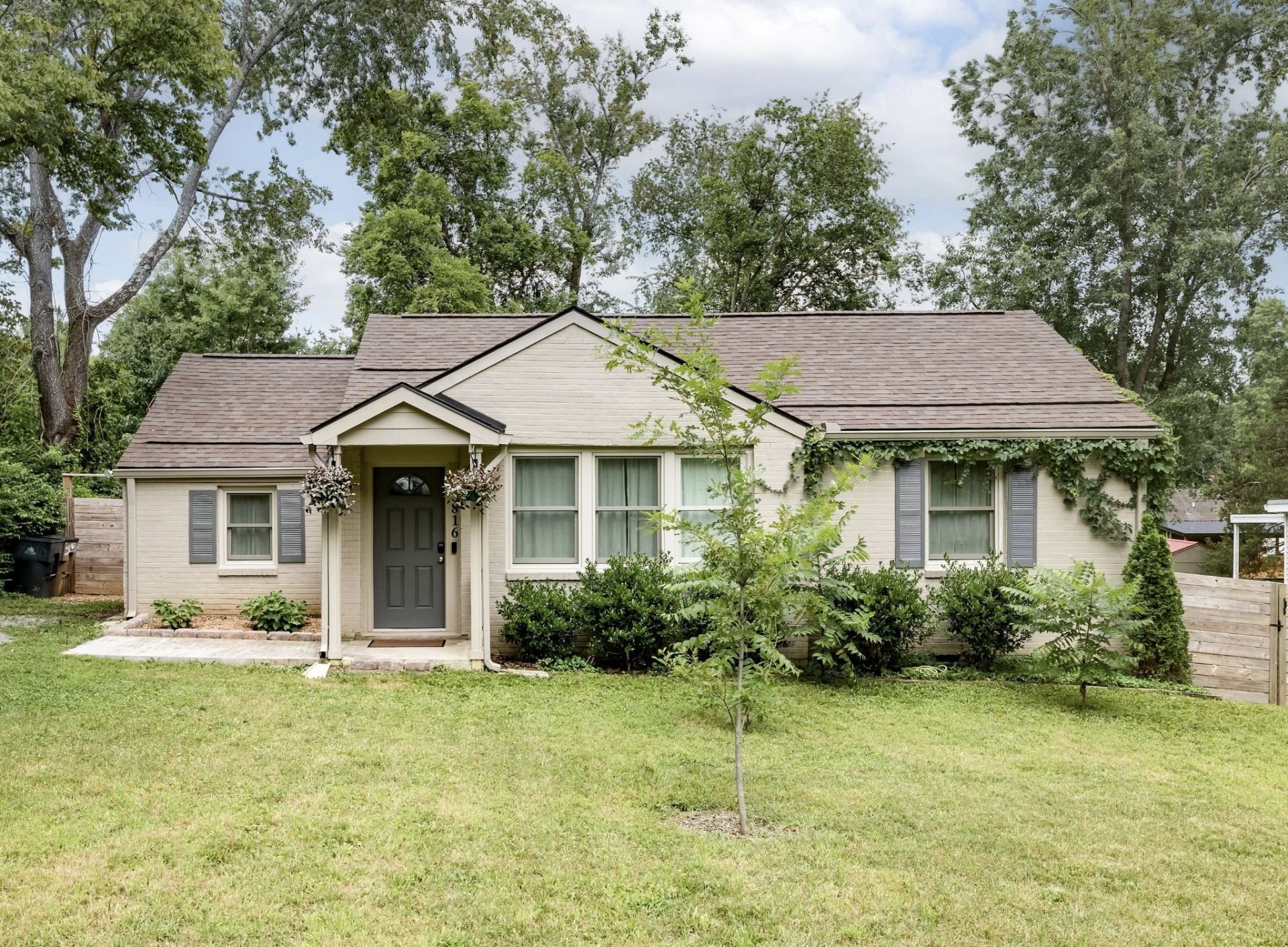 3816 Inglewood Cir N, Nashville, TN 37216 Main Photo