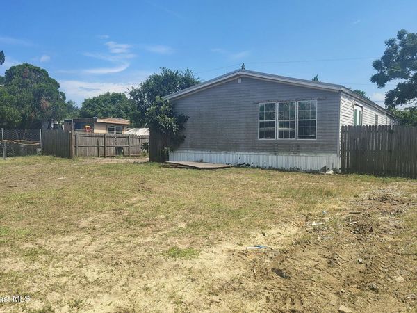 3443 Populatic Street, Mims, FL 32754
