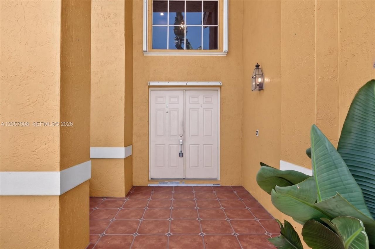 498 Cambridge Ln, Weston, FL 33326 Photo