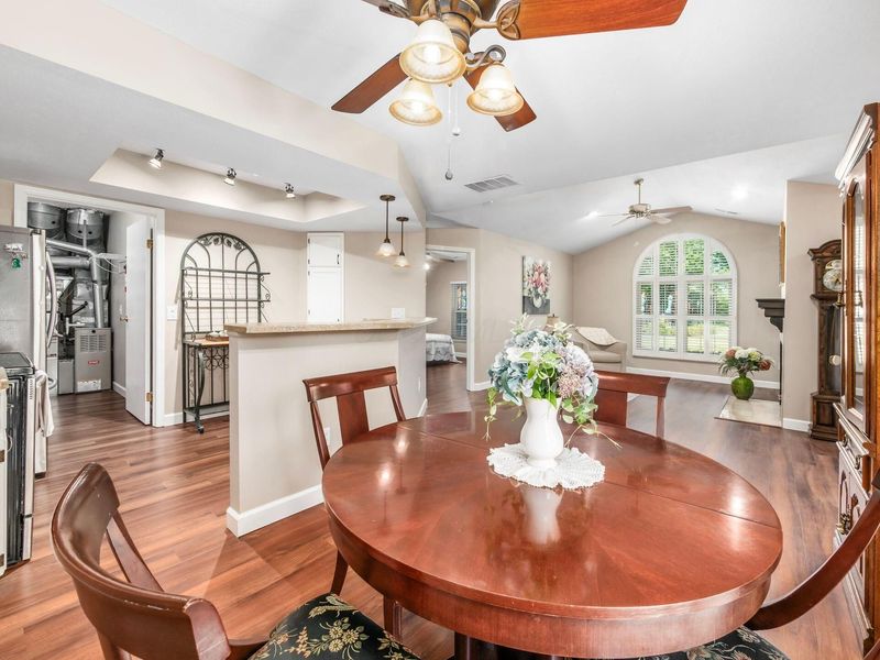 5821 Locbury Lane, Dublin, OH 43016 Photo 9