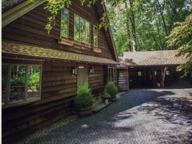 6489 OLD CARVERSVILLE ROAD , CARVERSVILLE, PA 18913