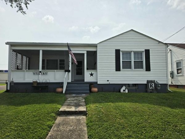 851 Superior Street , Zanesville, OH 43701