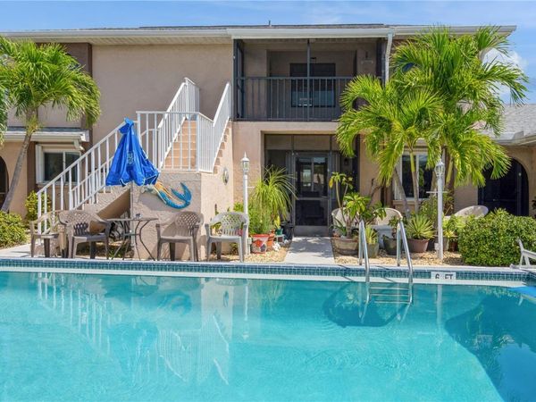 527 CAPE CORAL PARKWAY W, Unit 4, CAPE CORAL, FL 33914