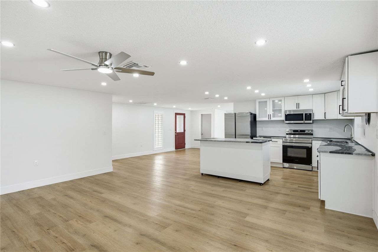9911 Island Harbor Drive , Port Richey, FL 34668 Photo