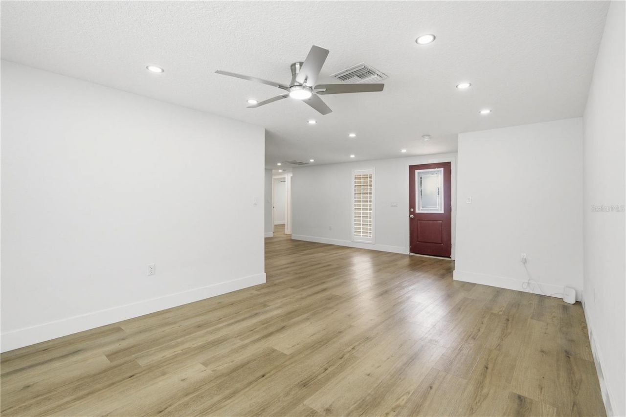 9911 Island Harbor Drive , Port Richey, FL 34668 Photo