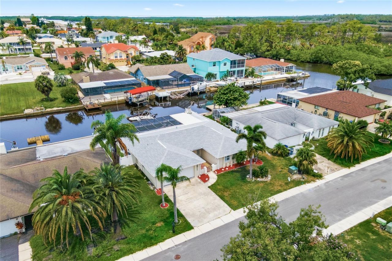 9911 Island Harbor Drive , Port Richey, FL 34668 Photo