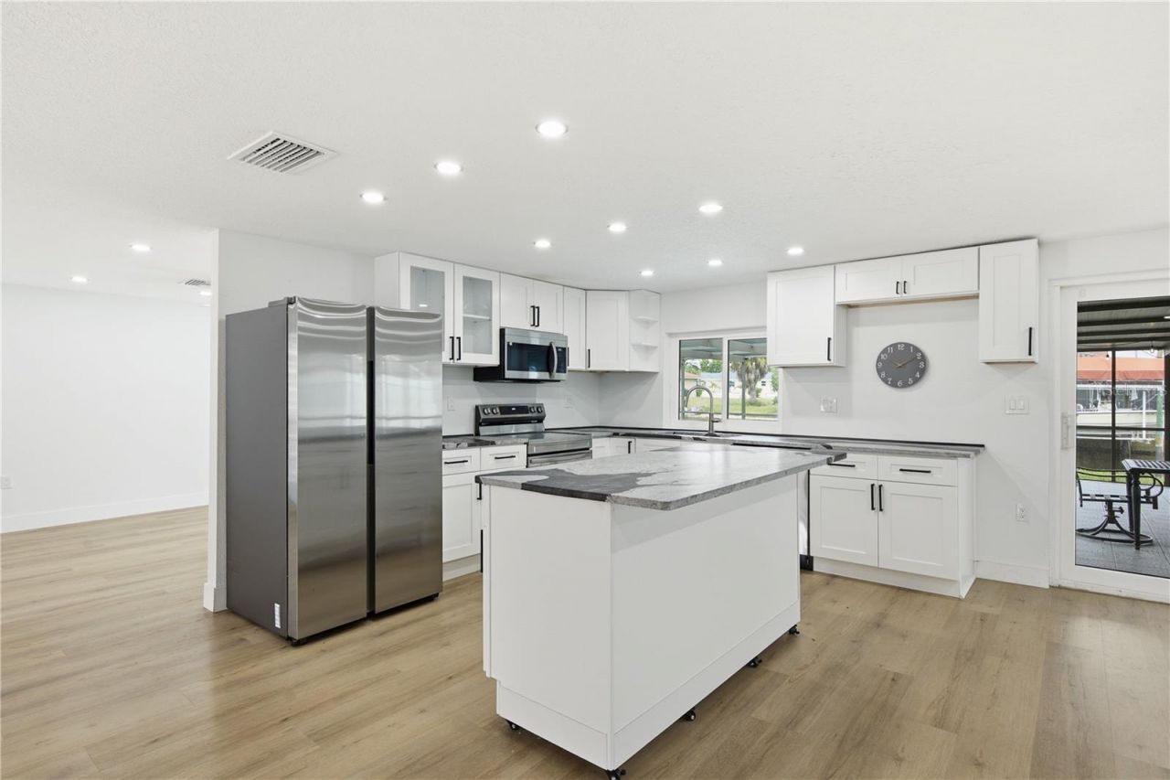 9911 Island Harbor Drive , Port Richey, FL 34668 Photo