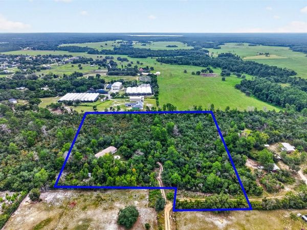 20241 SALTSDALE ROAD , UMATILLA, FL 32784