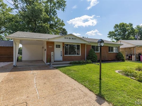 9200 Papoose Drive, St Louis, MO 63123