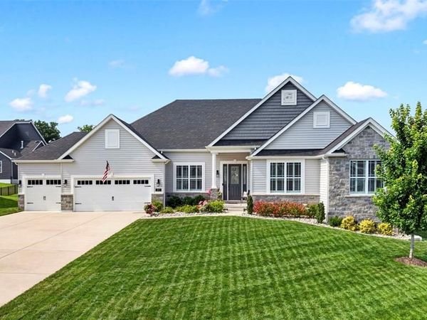 407 Tomahawk Ridge Court, St Charles, MO 63301