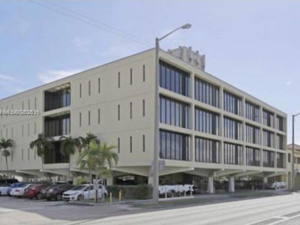 420 S Dixie Hwy , Unit 2A2, Coral Gables, FL 33146