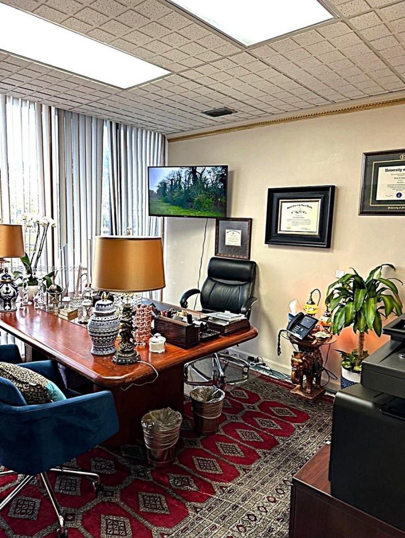 420 S Dixie Hwy , Unit 2A2, Coral Gables, FL 33146 Photo