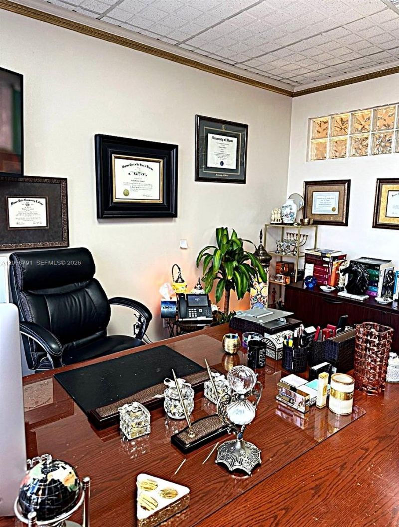 420 S Dixie Hwy , Unit 2A2, Coral Gables, FL 33146 Photo