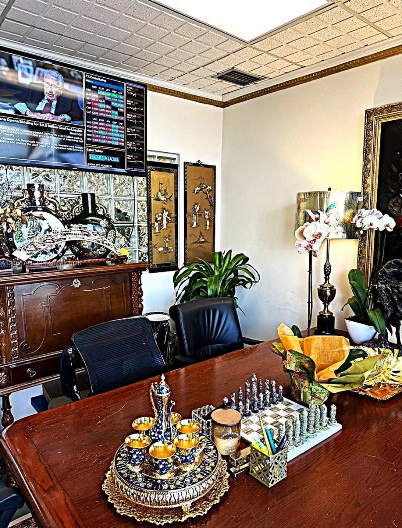 420 S Dixie Hwy , Unit 2A2, Coral Gables, FL 33146 Photo