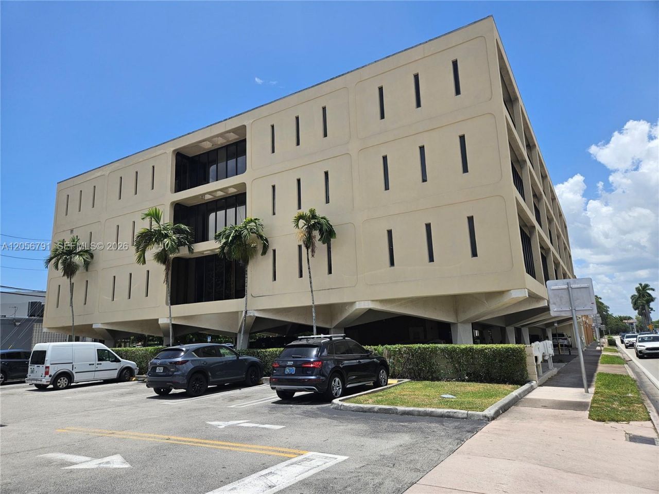 420 S Dixie Hwy , Unit 2A2, Coral Gables, FL 33146 Photo