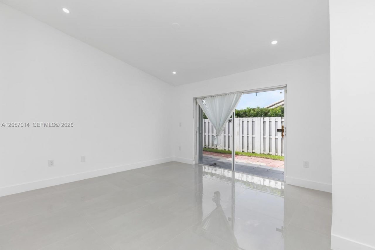 1938 SW 137th Ct, Miami, FL 33175 Photo