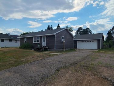 16 Fir Circle, Babbitt, MN 55706