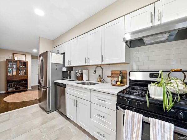 130 Church Street, Unit 3A, Kings Park, NY 11754