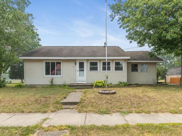 156 Stearns Street, Barryton, MI 49305