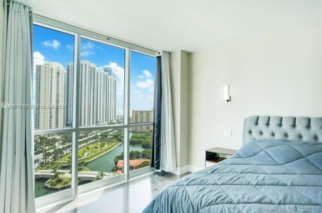 16400 Collins Ave , Unit 1942, Sunny Isles Beach, FL 33160 Photo