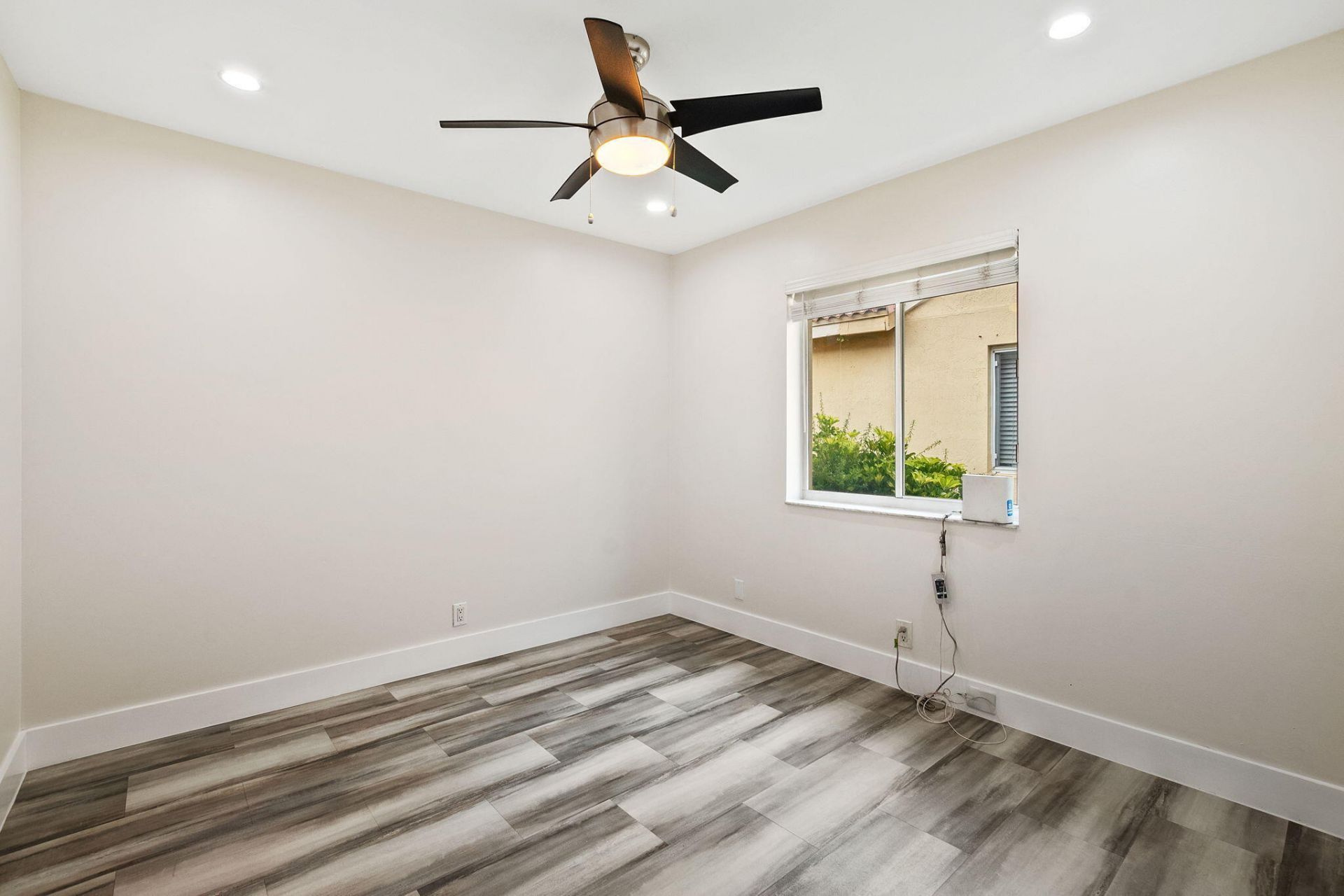 4498 Dogwood Circle, Weston, FL 33331 Photo