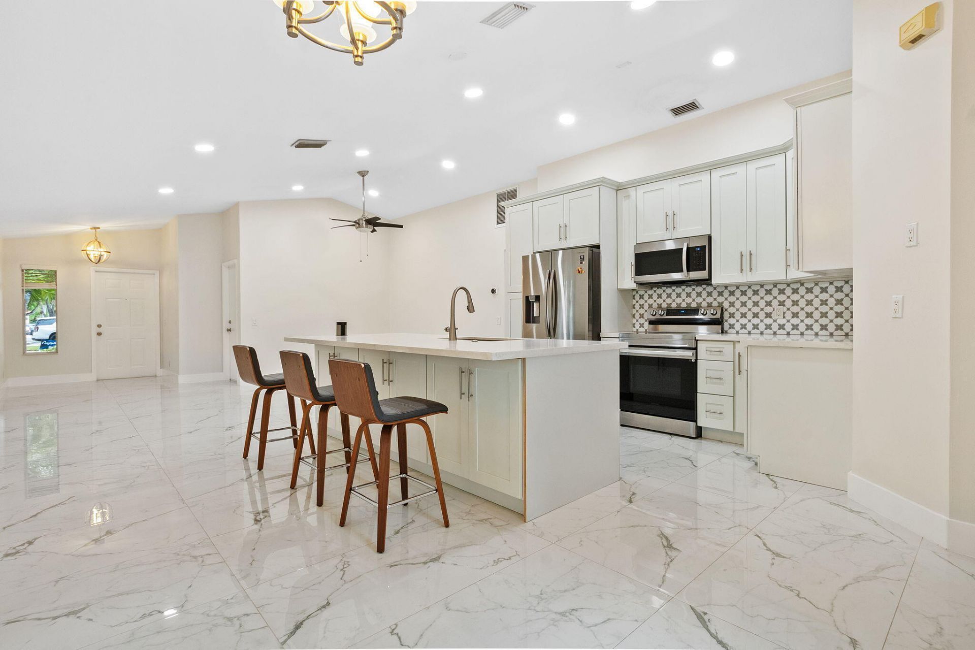 4498 Dogwood Circle, Weston, FL 33331 Photo
