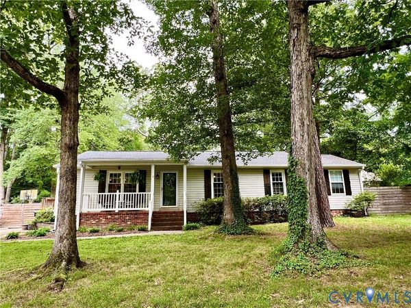 8422 Dwayne Lane, North Chesterfield, VA 23235