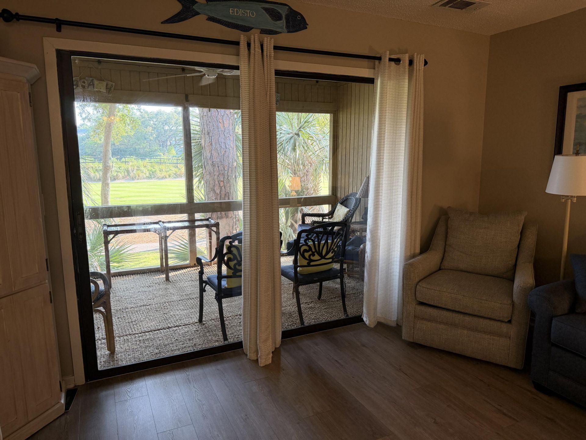 841 Club Cottage Photo 10