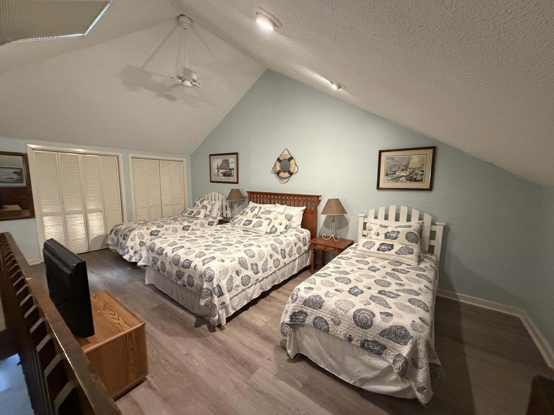 841 Club Cottage Photo 23