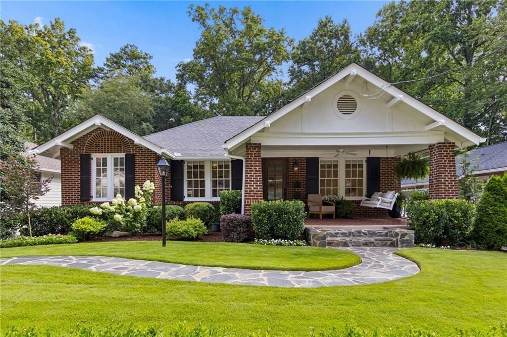12 Arc Way Ne, Atlanta, GA 30305 Main Photo