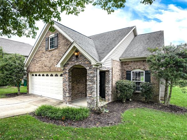 2005 McCrory Pl, Spring Hill, TN 37174