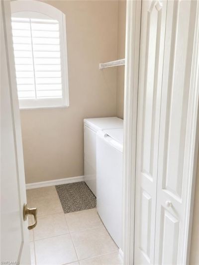 1993 Crestview Way, Unit 131, Naples, FL 34119 Photo