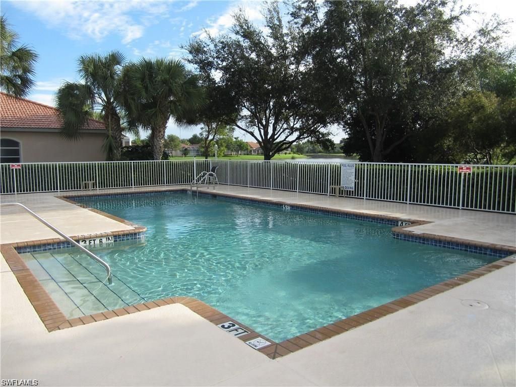 1993 Crestview Way, Unit 131, Naples, FL 34119 Photo
