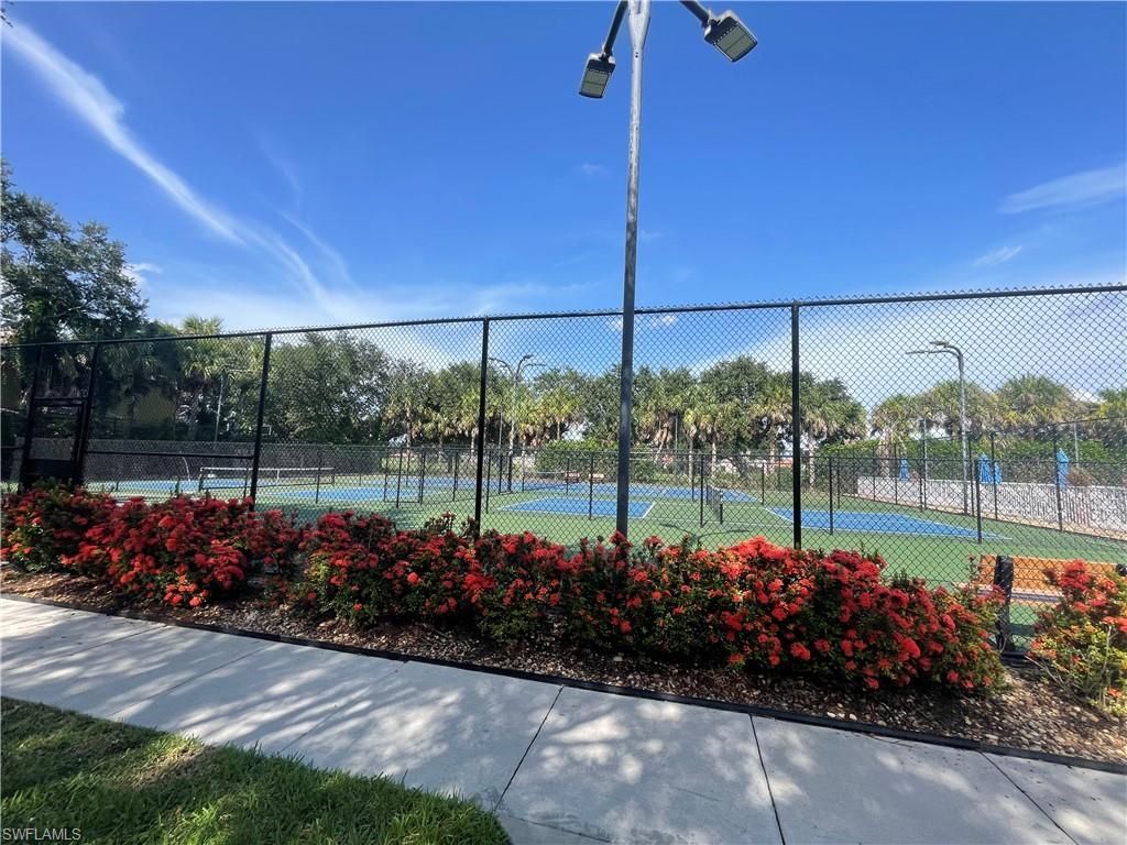 1993 Crestview Way, Unit 131, Naples, FL 34119 Photo