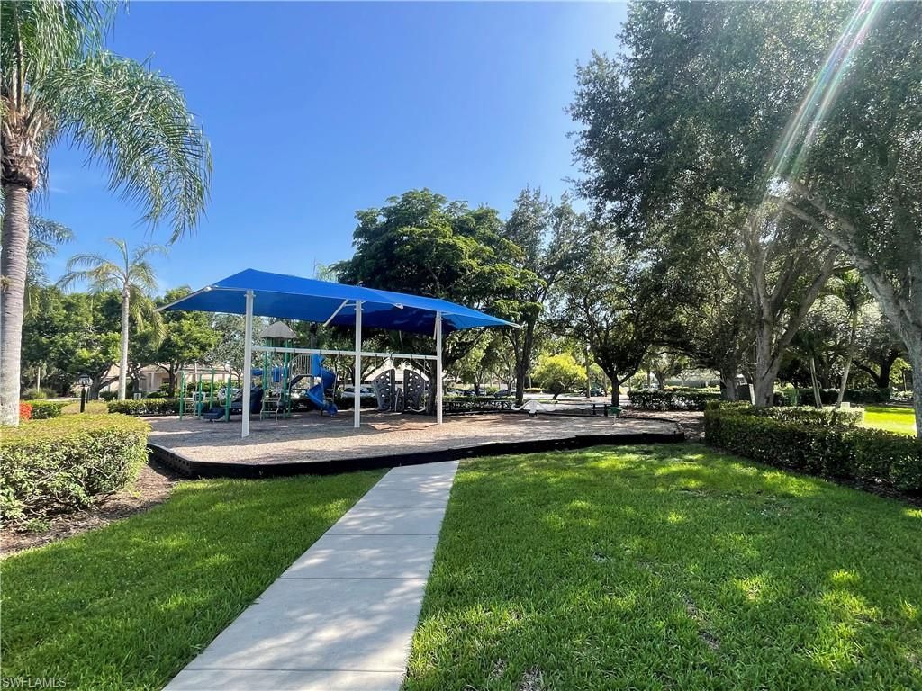 1993 Crestview Way, Unit 131, Naples, FL 34119 Photo