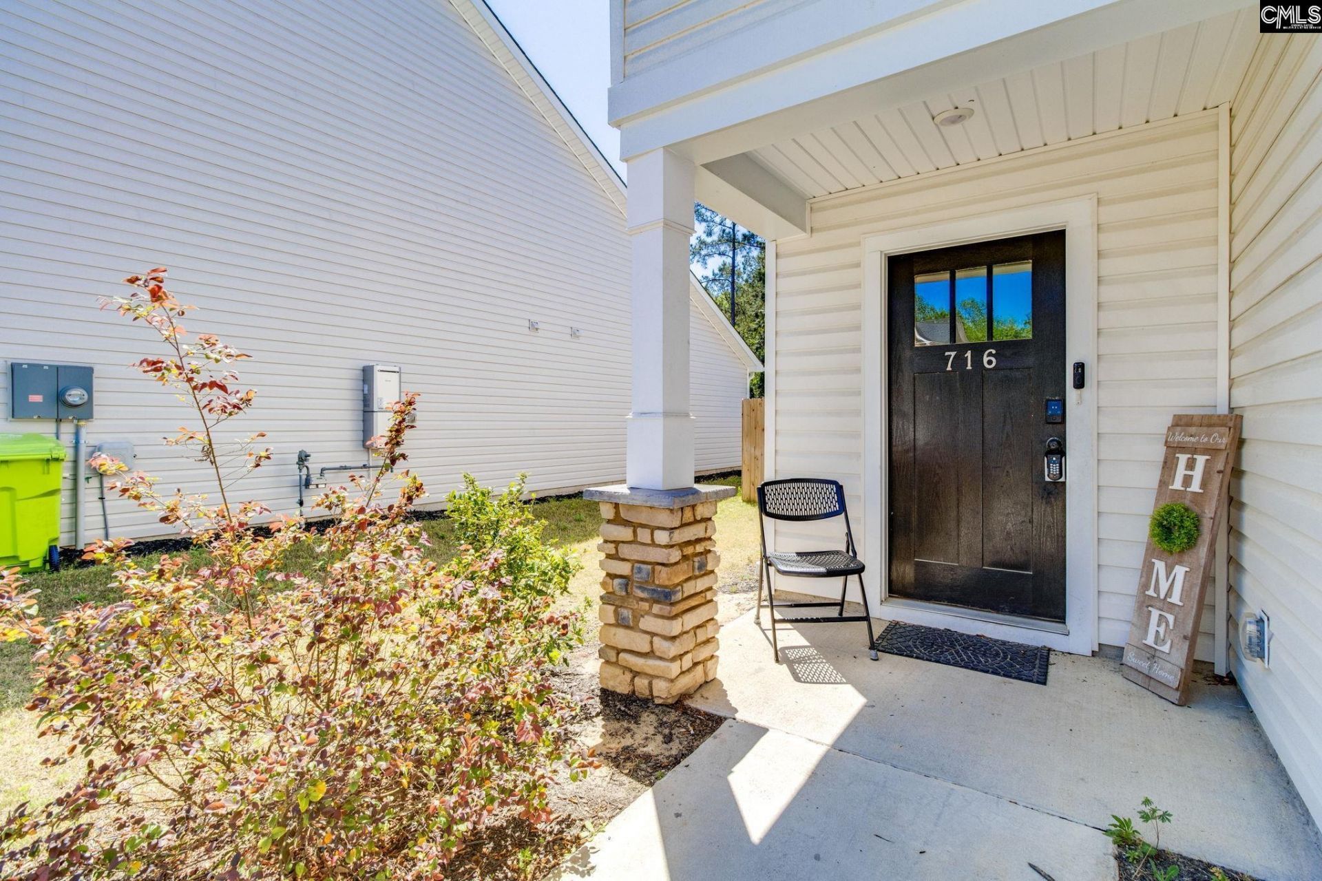 716 Wimbee Court  Photo 4