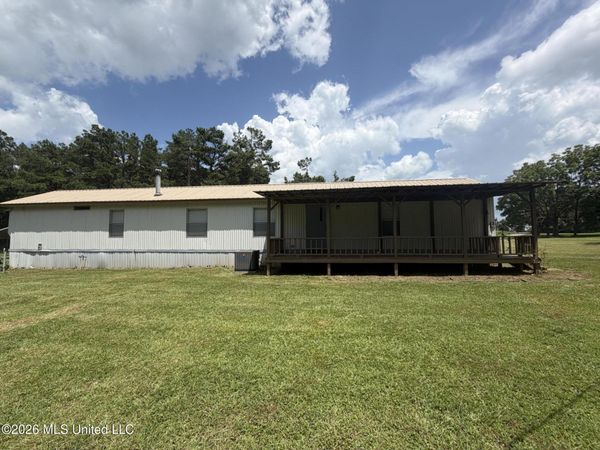 1884 Ranch Town Road, Hickory Flat, MS 38633