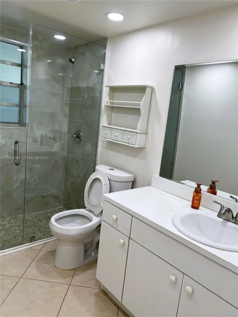 6195 W 18th Ave , Unit G214, Hialeah, FL 33012 Photo