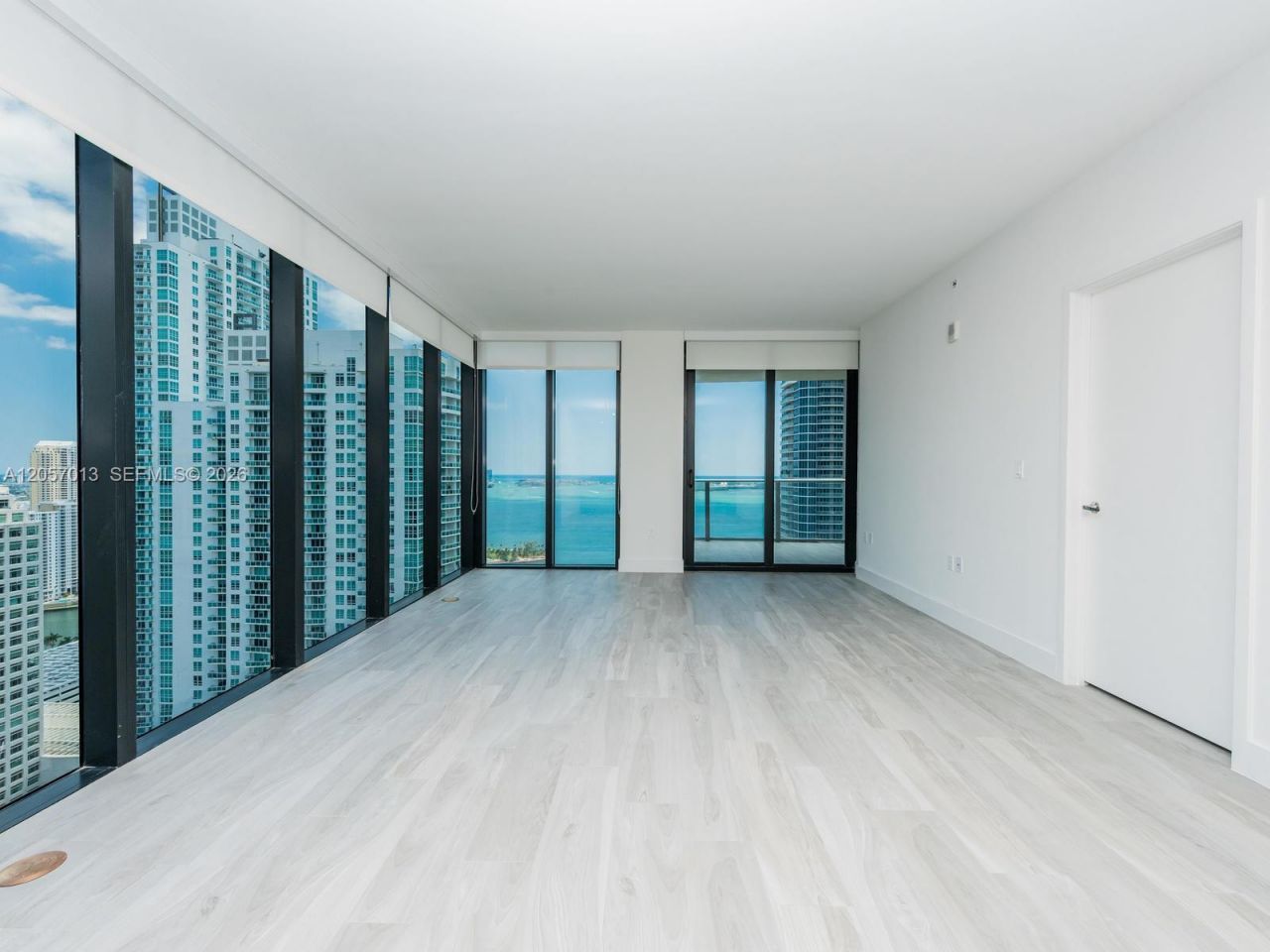1010 Brickell Ave, Unit 3701, Miami, FL 33131 Photo