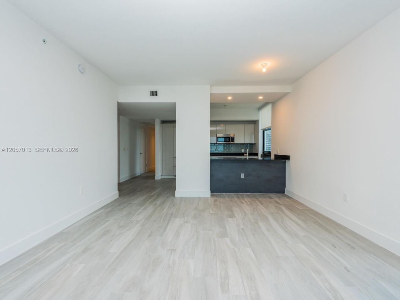 1010 Brickell Ave, Unit 3701, Miami, FL 33131 Photo