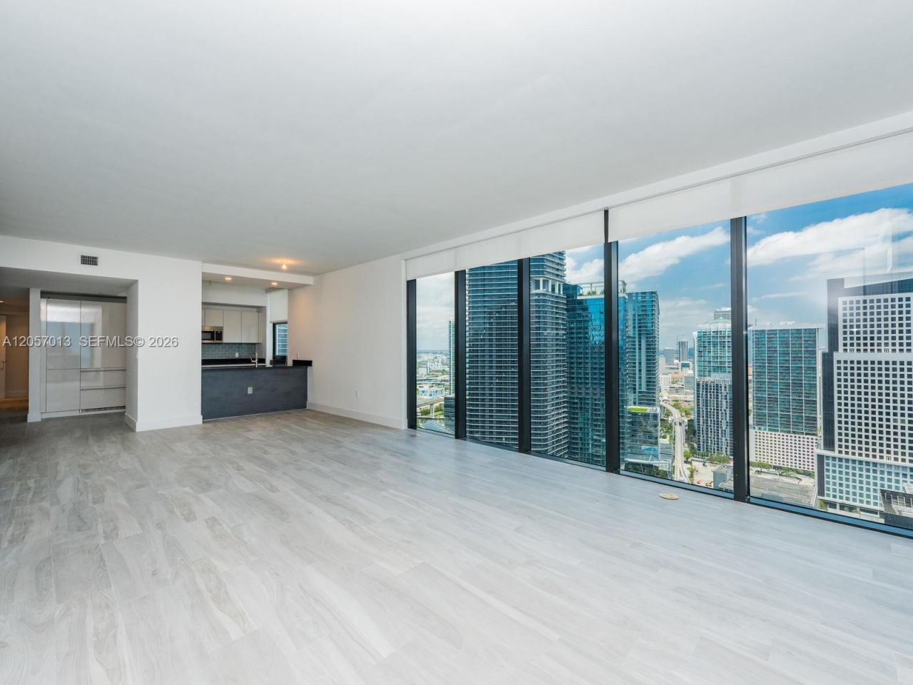 1010 Brickell Ave, Unit 3701, Miami, FL 33131 Photo