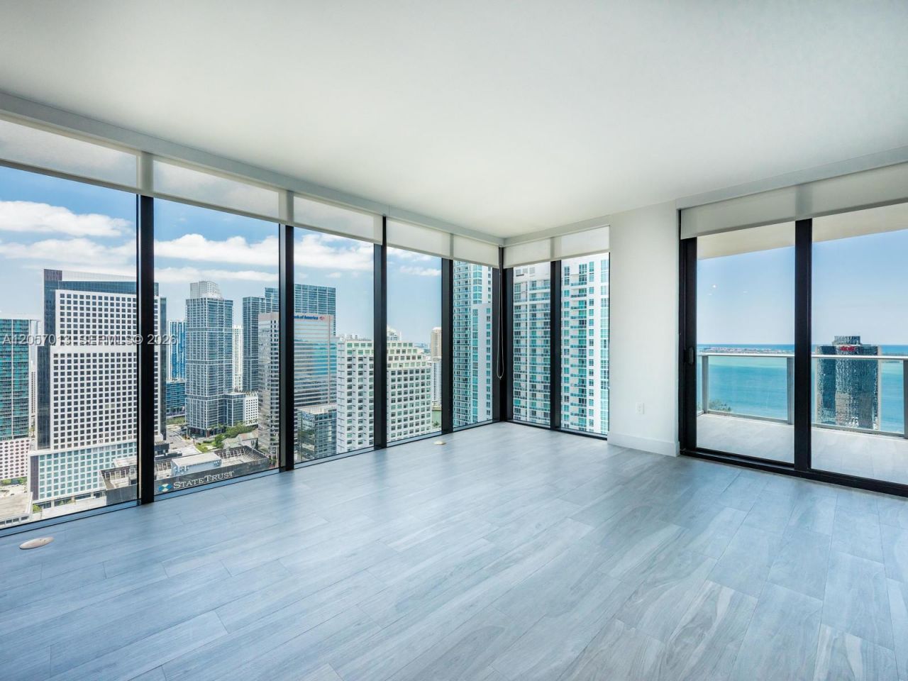 1010 Brickell Ave, Unit 3701, Miami, FL 33131 Photo