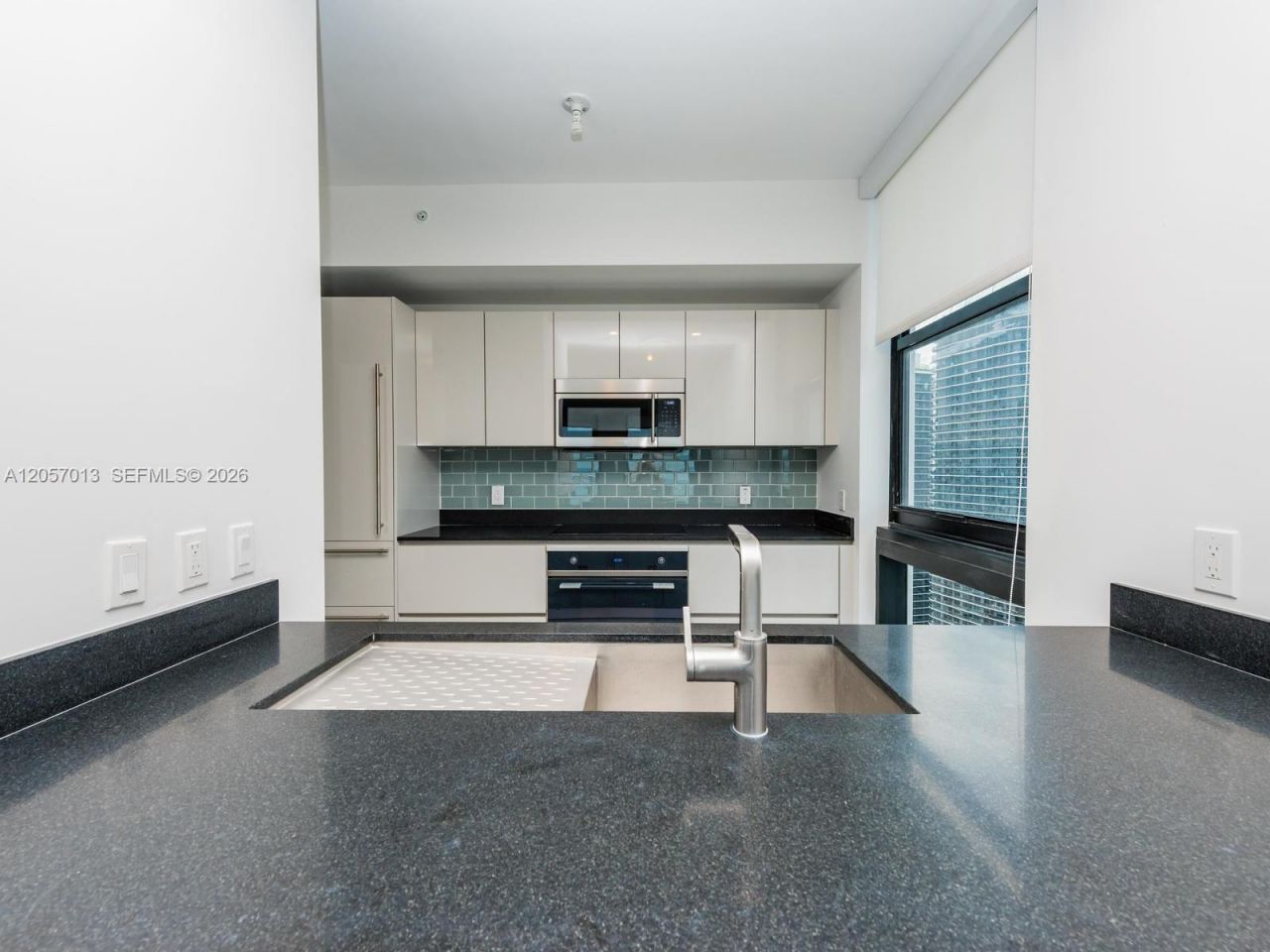 1010 Brickell Ave, Unit 3701, Miami, FL 33131 Photo