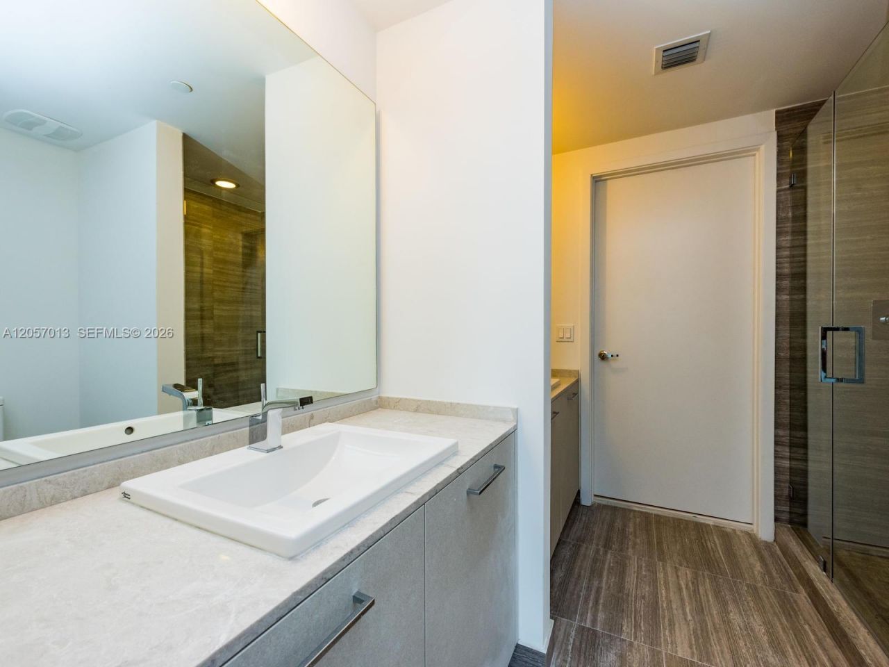 1010 Brickell Ave, Unit 3701, Miami, FL 33131 Photo